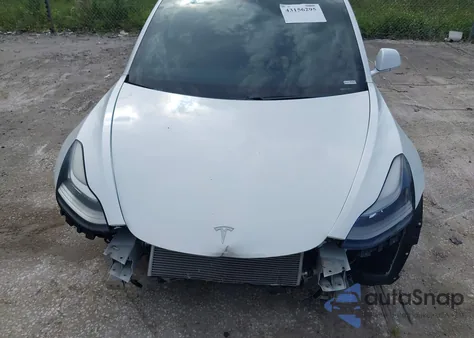 2018 Tesla Model 3 Long Range/Mid Range из США, поврежденный, VIN 5YJ3E1EA4JF035245